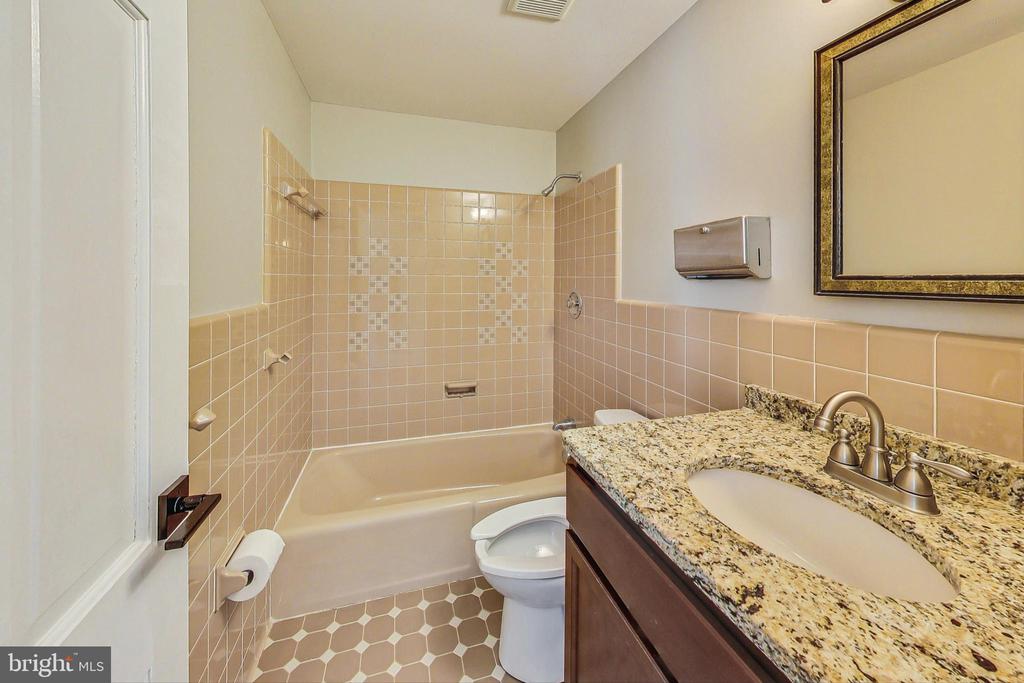 4250 Hunting Creek Rd