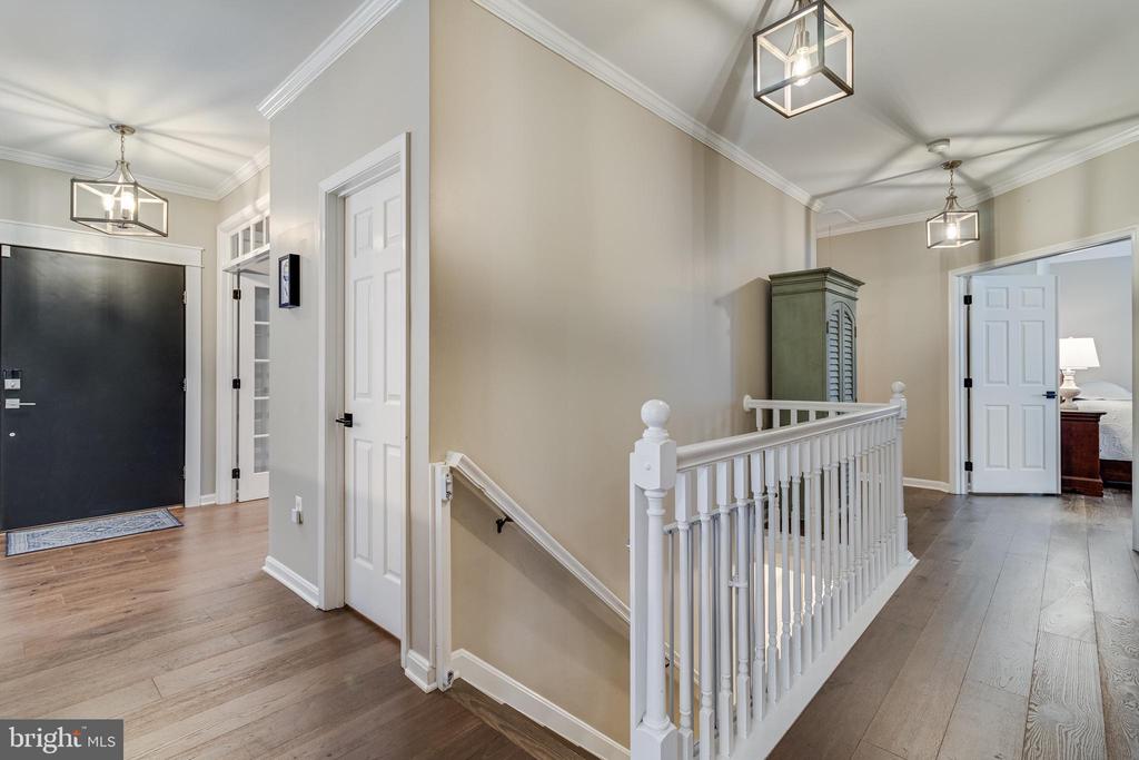 4045 WEEPING WILLOW LANE
