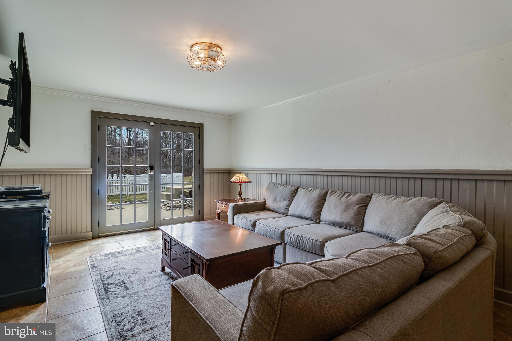 4045 WEEPING WILLOW LANE