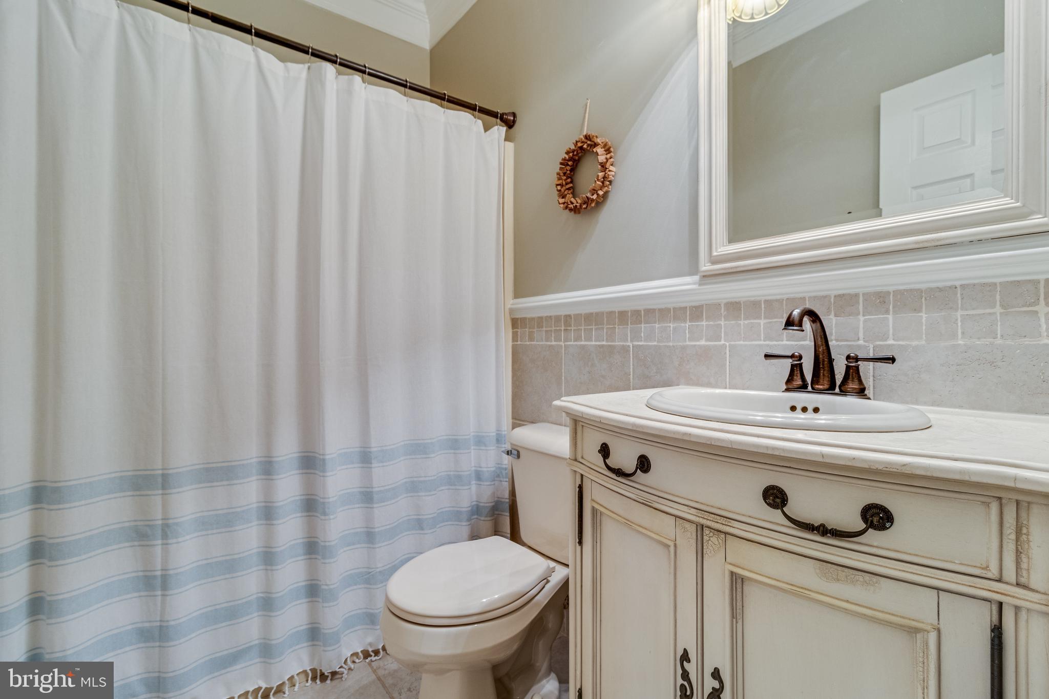 4045 WEEPING WILLOW LANE