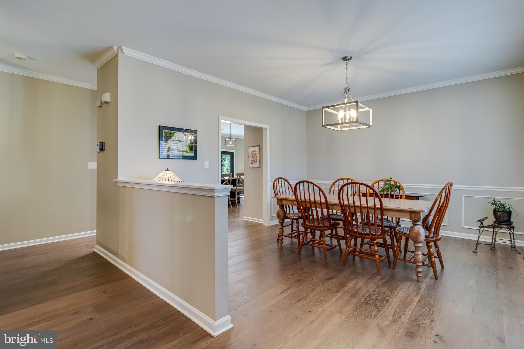 4045 WEEPING WILLOW LANE