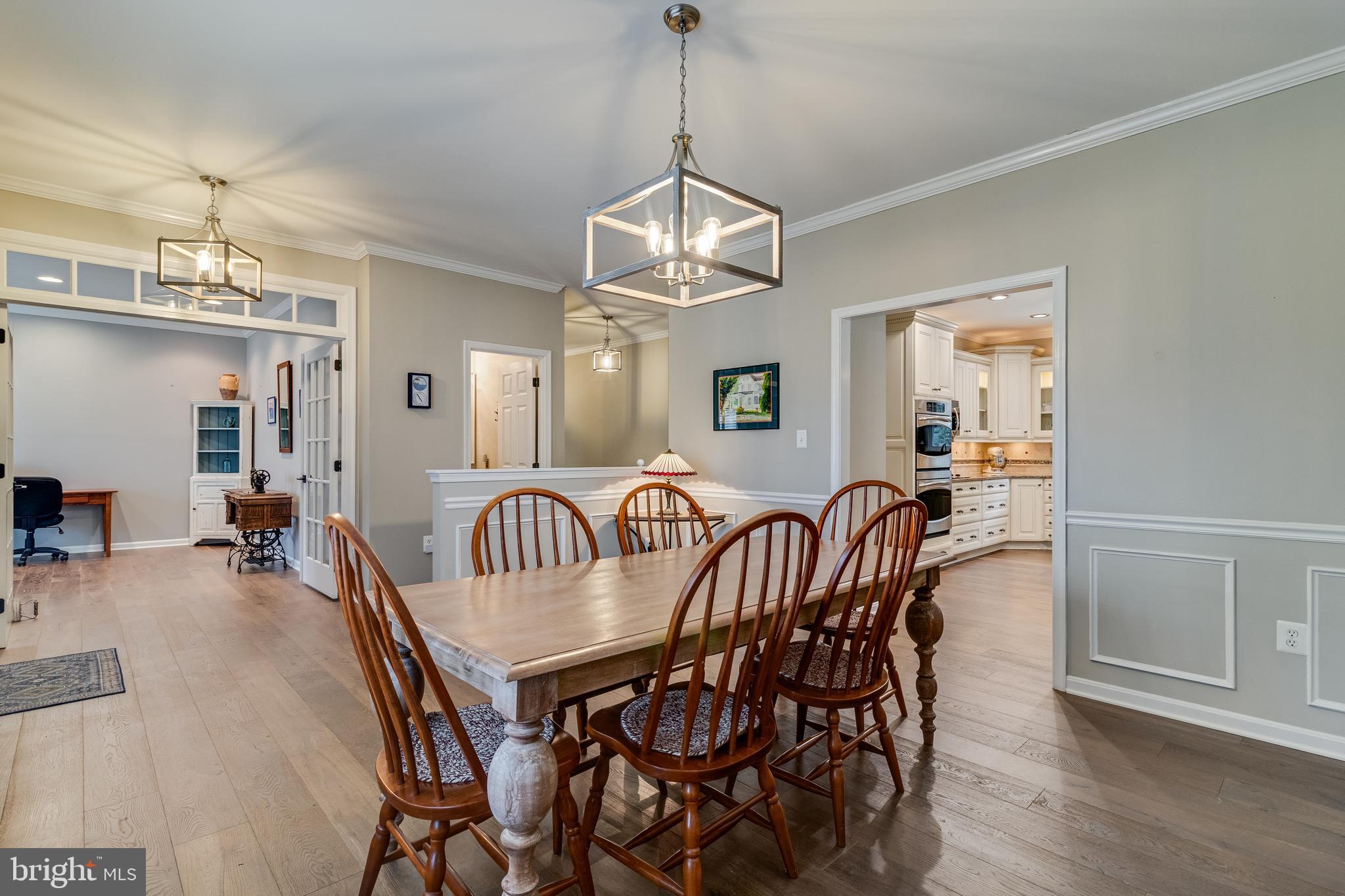 4045 WEEPING WILLOW LANE