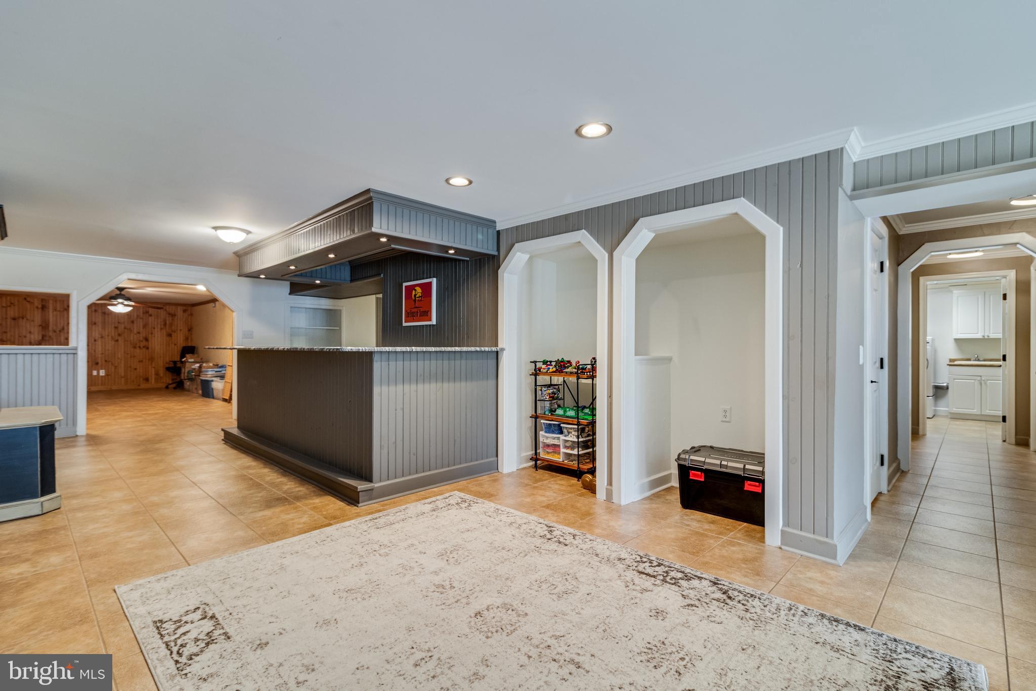 4045 WEEPING WILLOW LANE