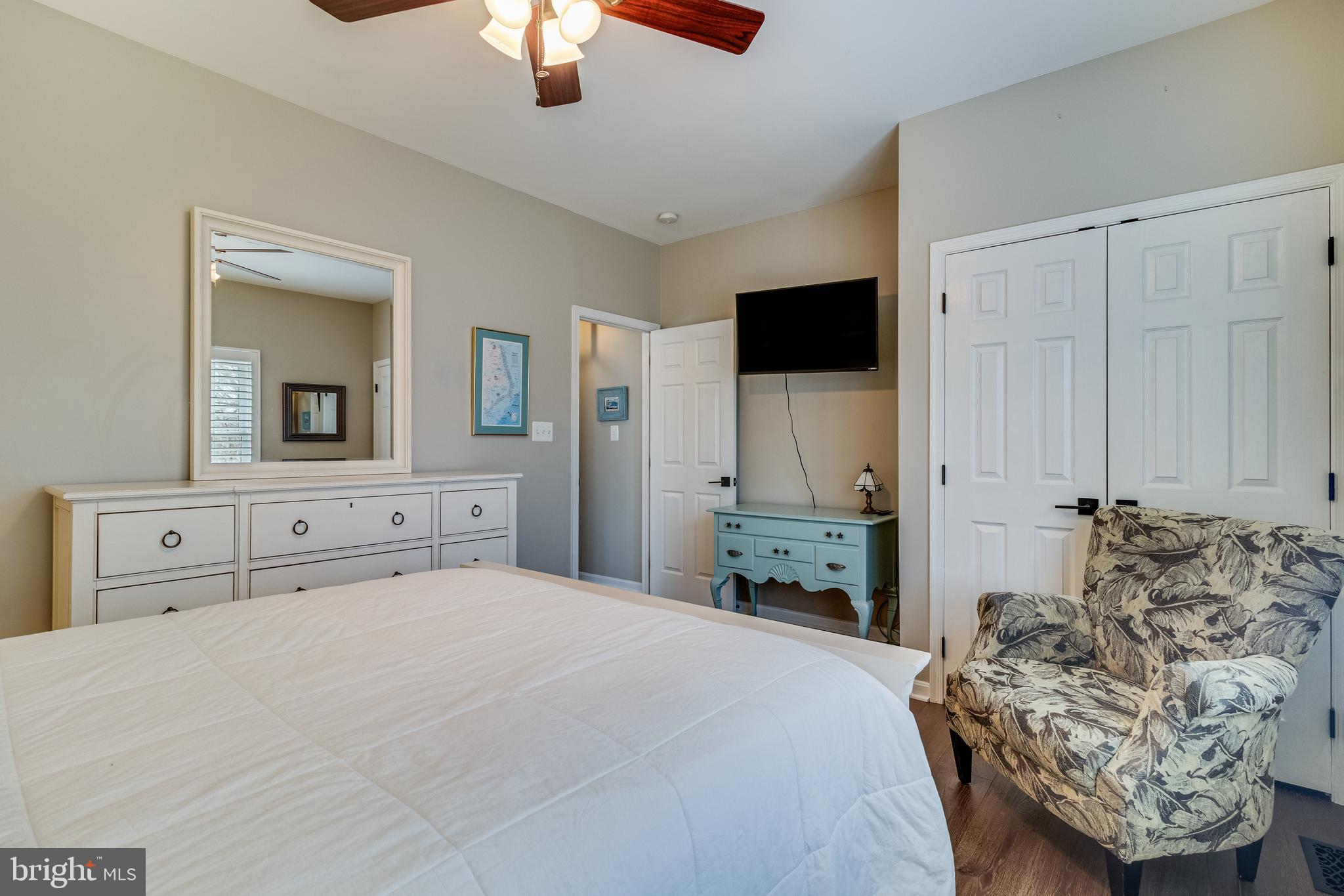 4045 WEEPING WILLOW LANE