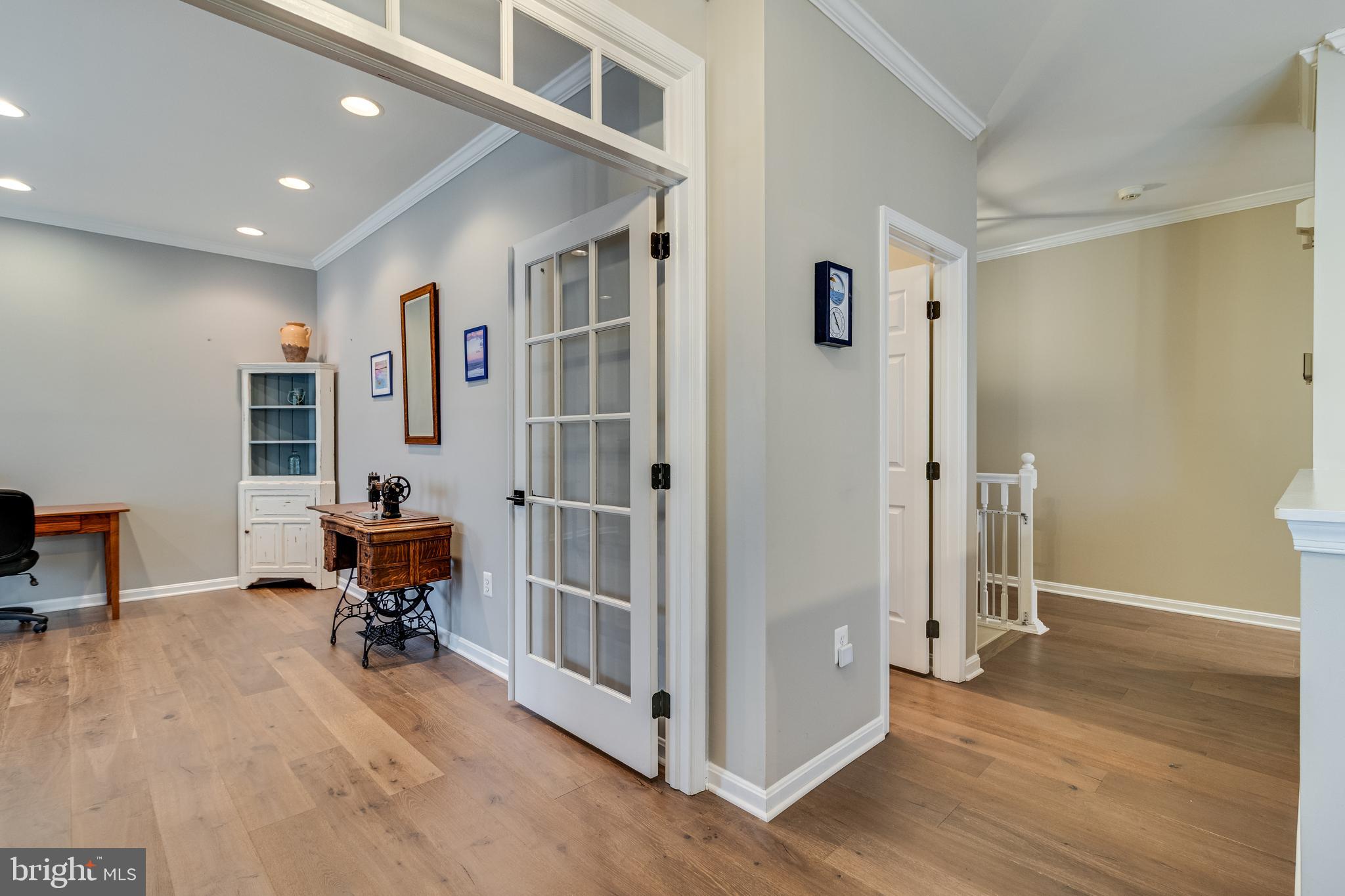 4045 WEEPING WILLOW LANE