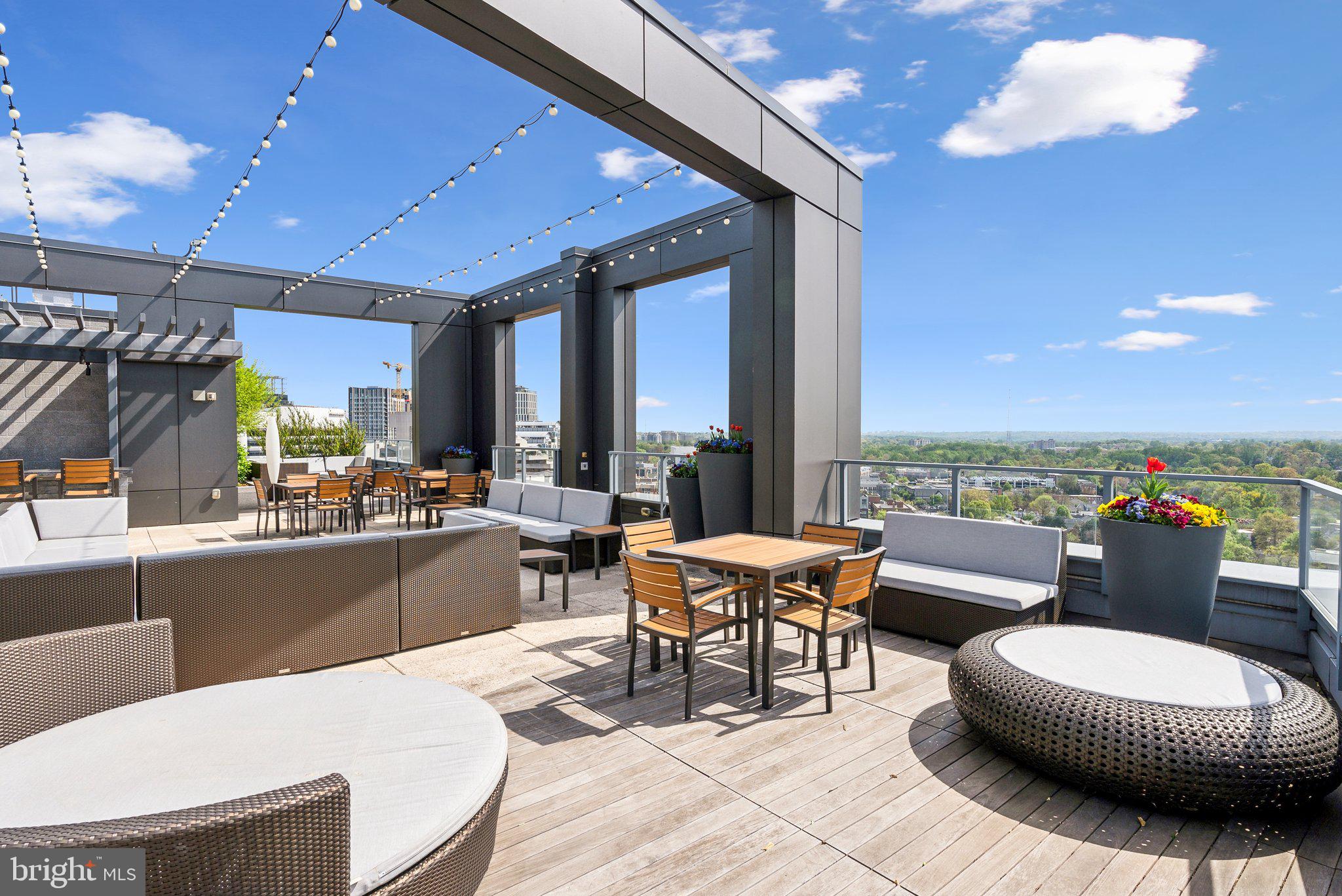 4960 FAIRMONT AVENUE 706