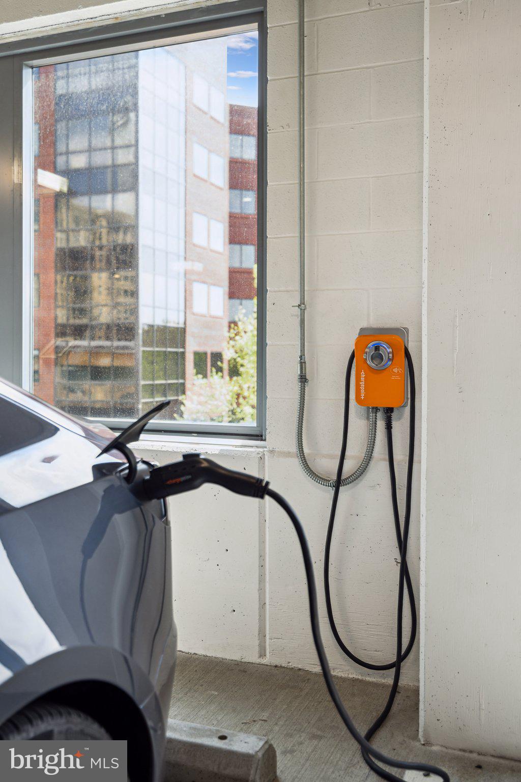 4960 FAIRMONT AVENUE 706