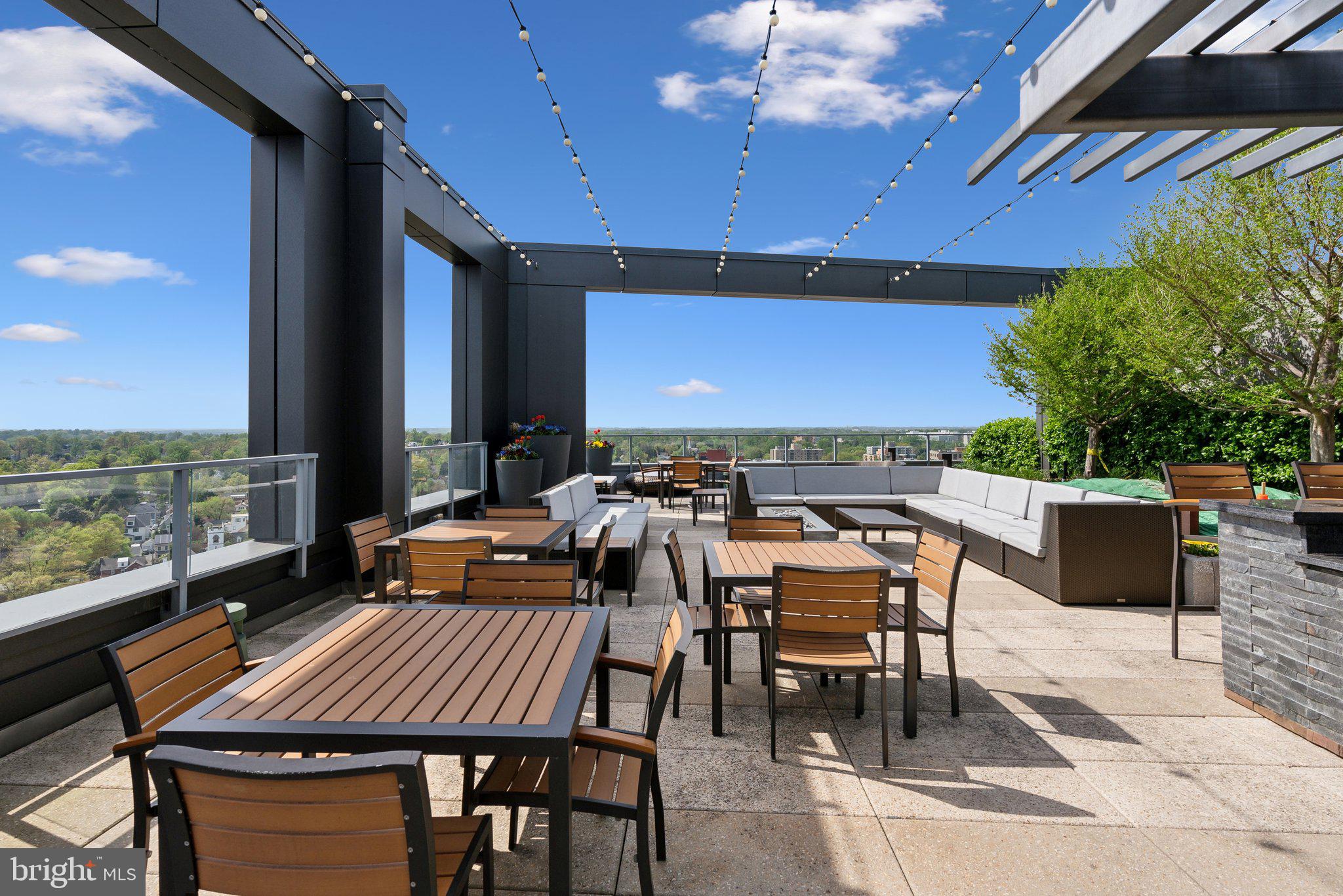 4960 FAIRMONT AVENUE 706