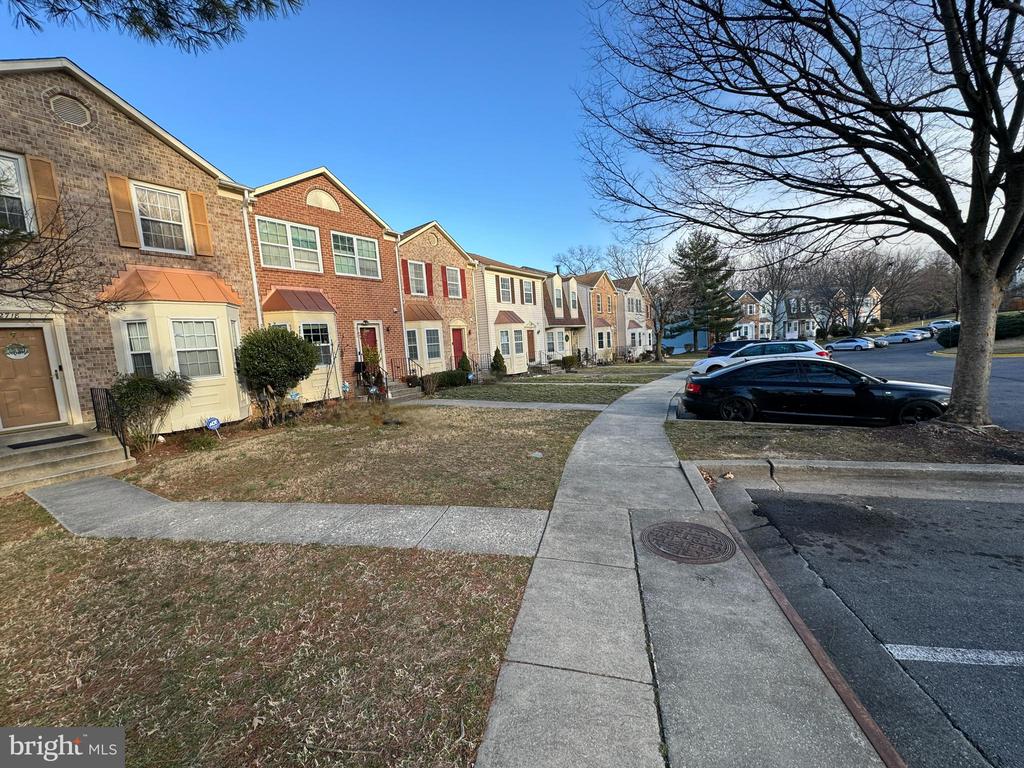 2722 HUNTERS GATE TERRACE