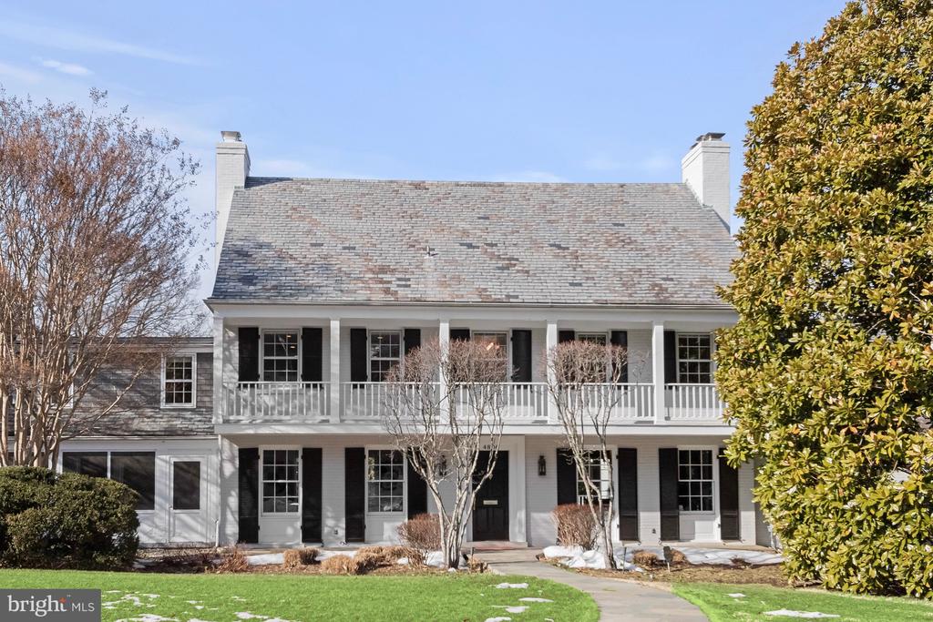4806 NEWPORT AVENUE