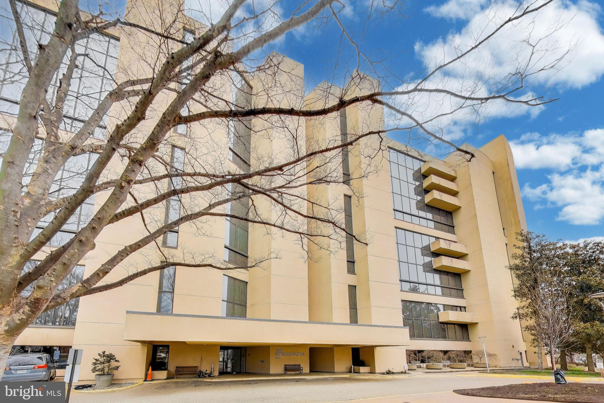 1101 S ARLINGTON RIDGE ROAD 305