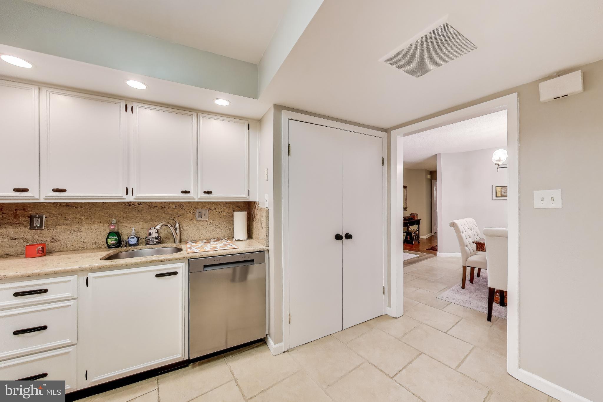 1101 S ARLINGTON RIDGE ROAD 305