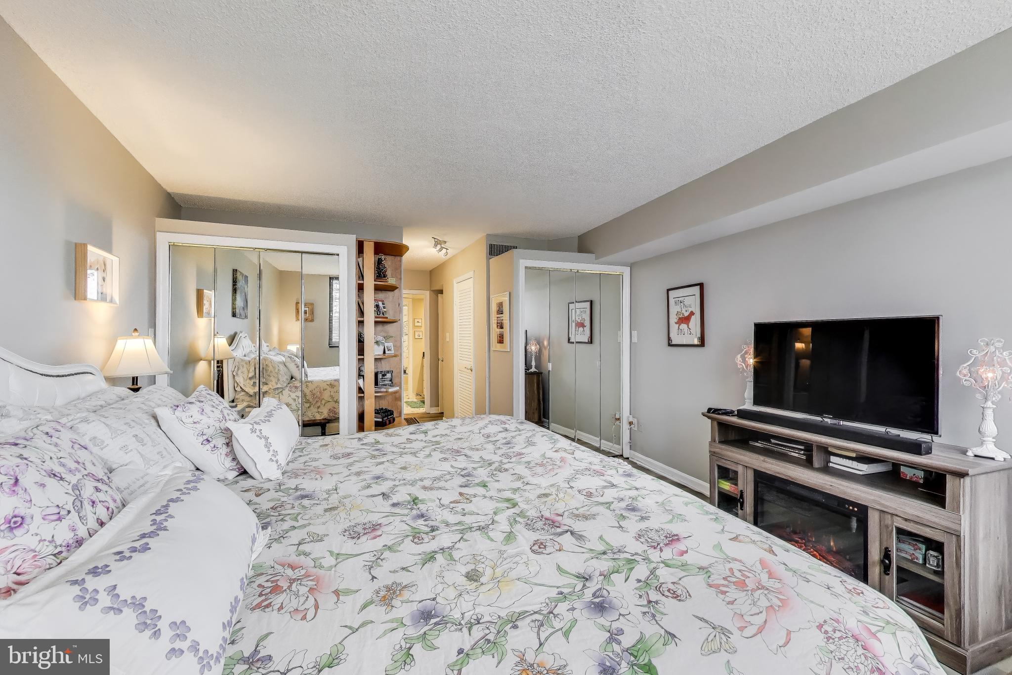 1101 S ARLINGTON RIDGE ROAD 305