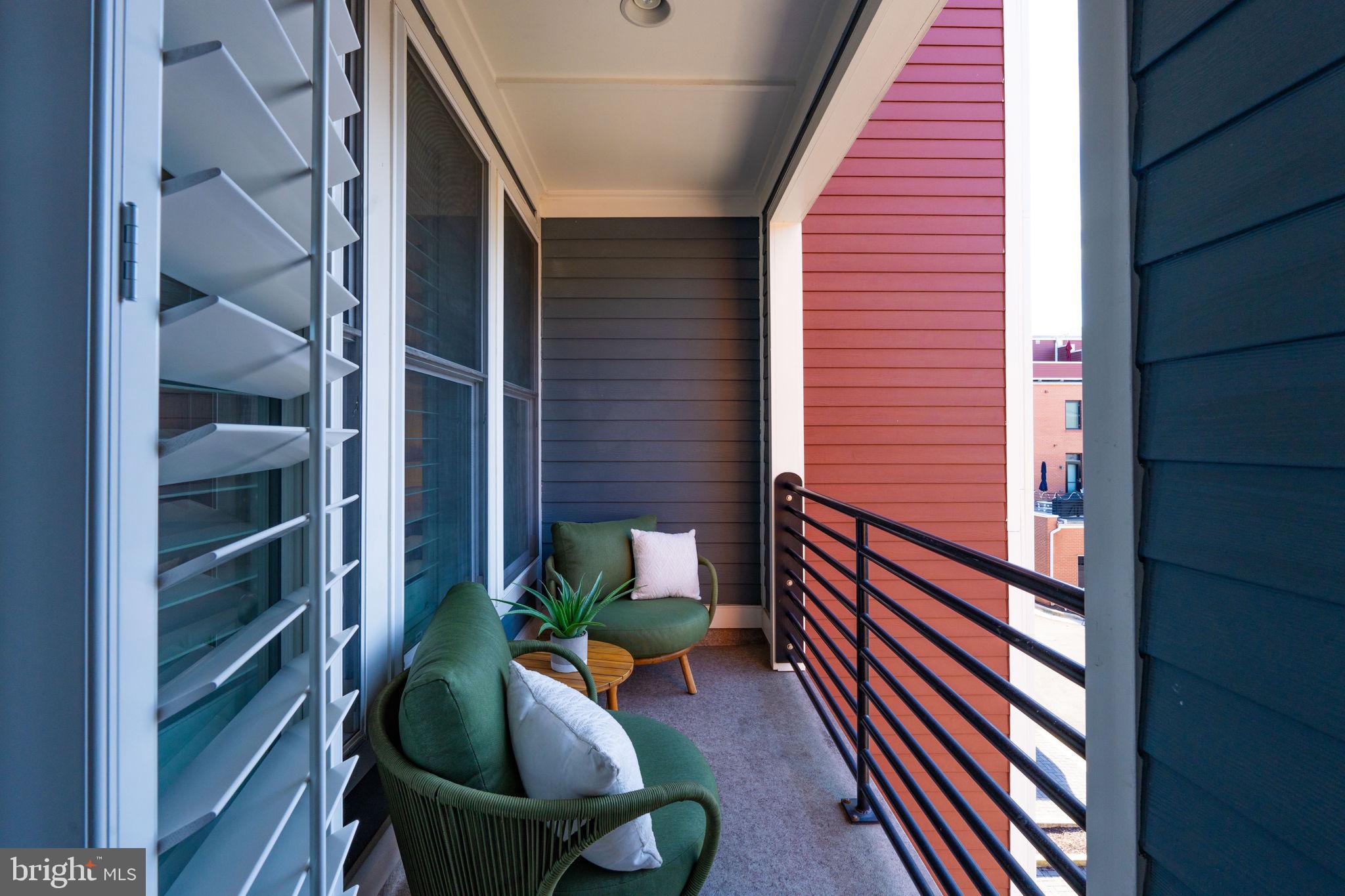 2012 Potomac Ave #102