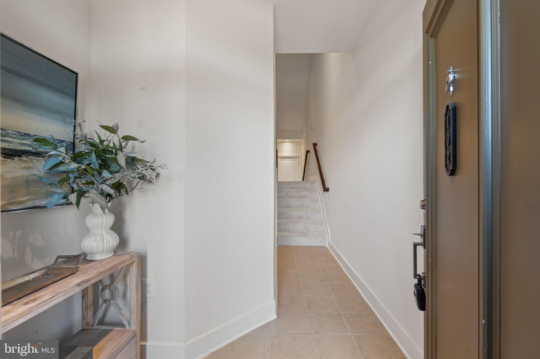 2012 Potomac Ave #102