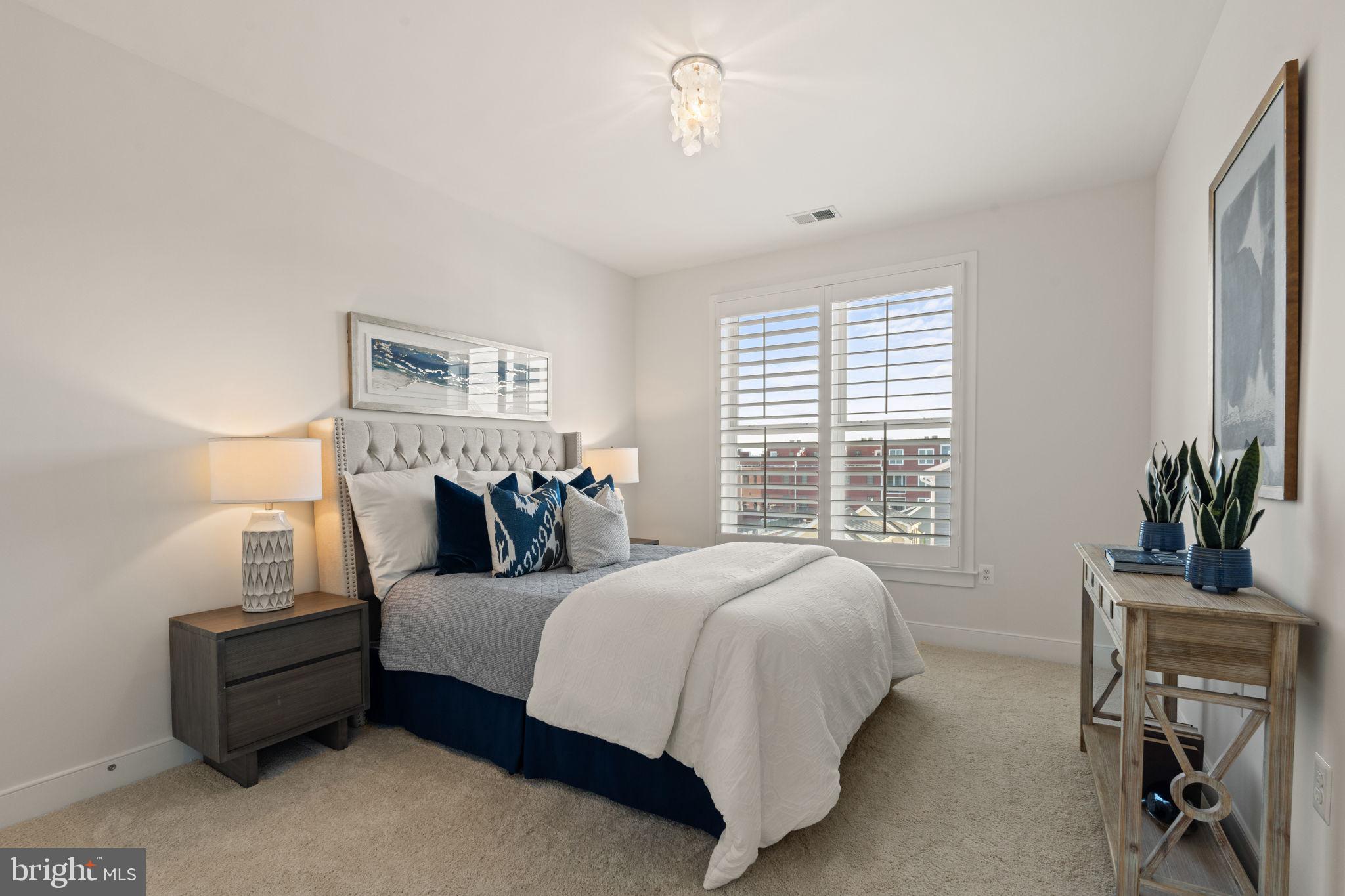 2012 Potomac Ave #102