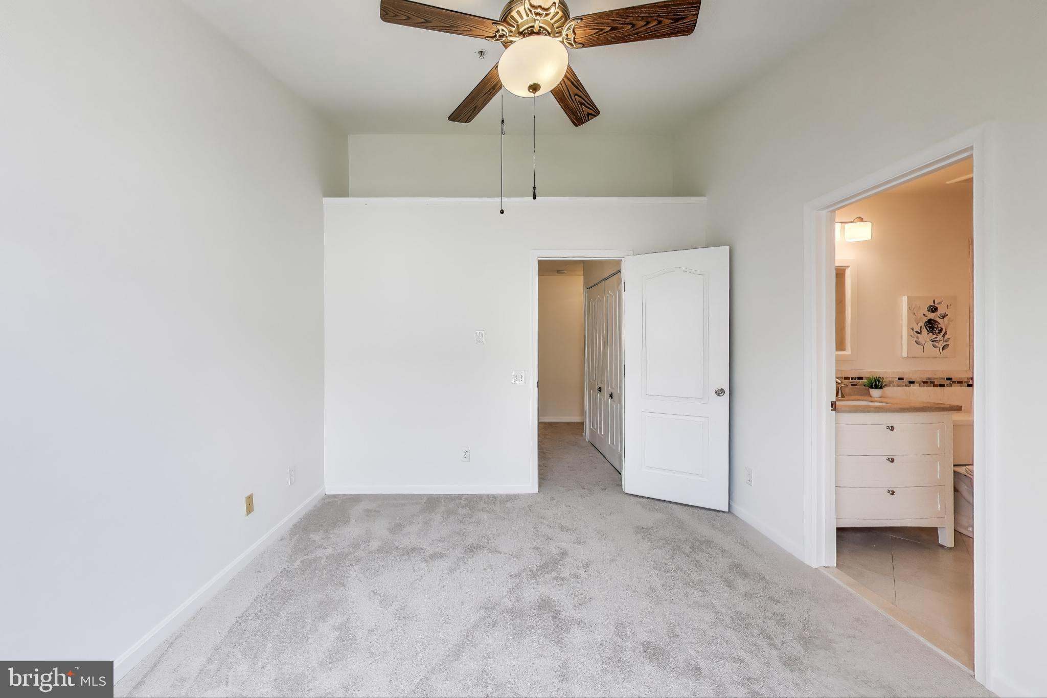 1725 Braddock Pl #304