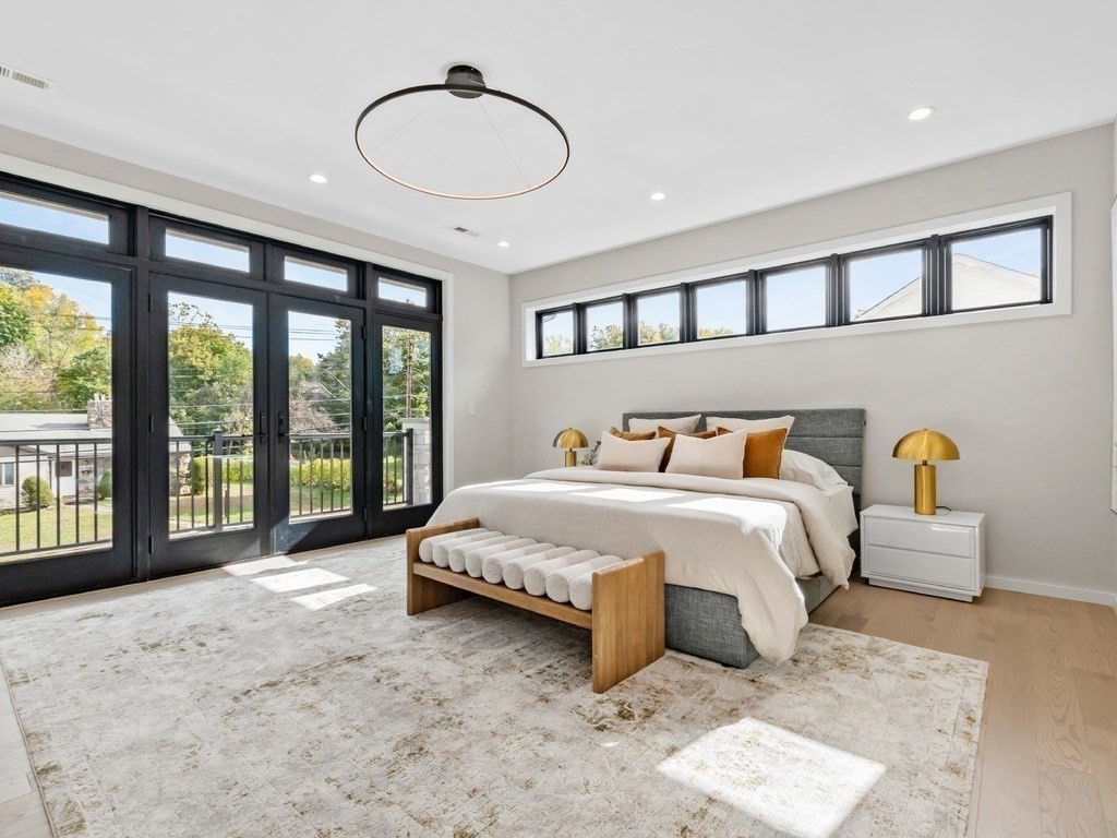 395 Winchester Street