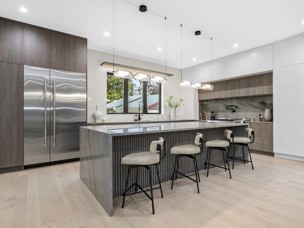 395 Winchester Street