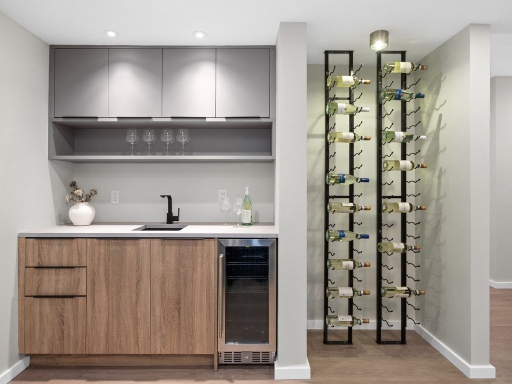 395 Winchester Street