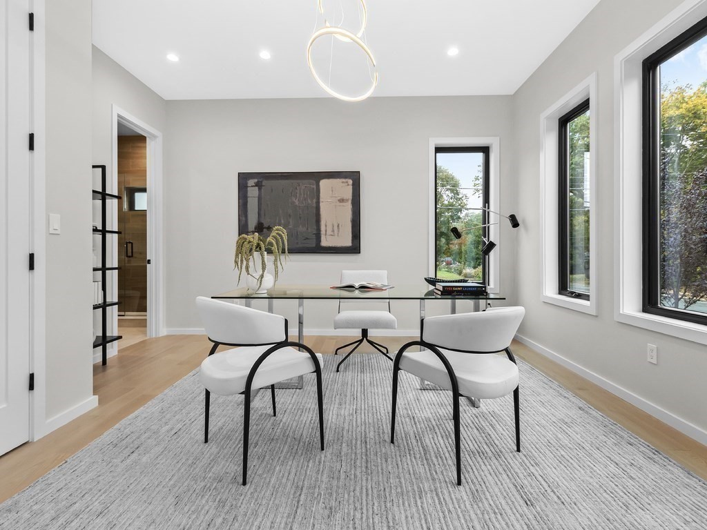 395 Winchester Street