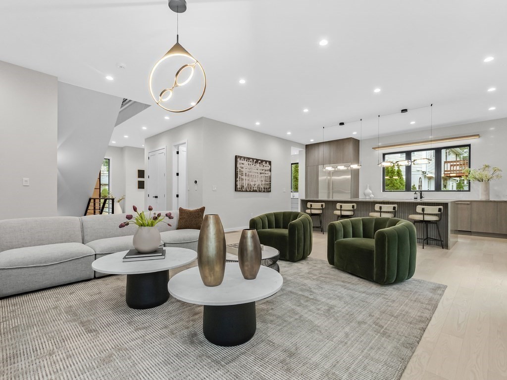 395 Winchester Street