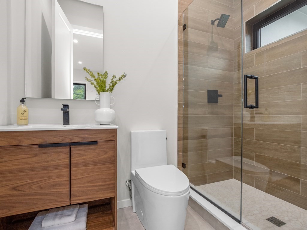 395 Winchester Street