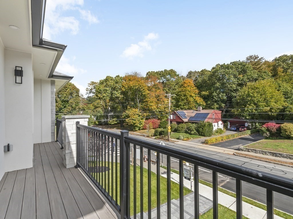 395 Winchester Street