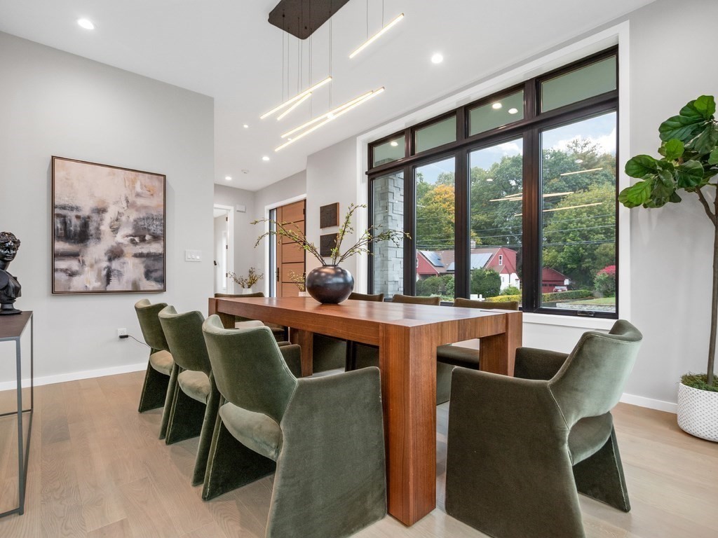 395 Winchester Street