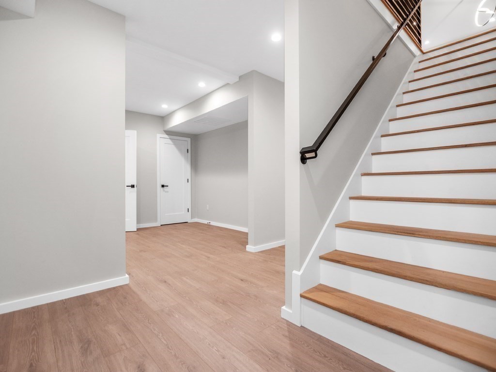 395 Winchester Street