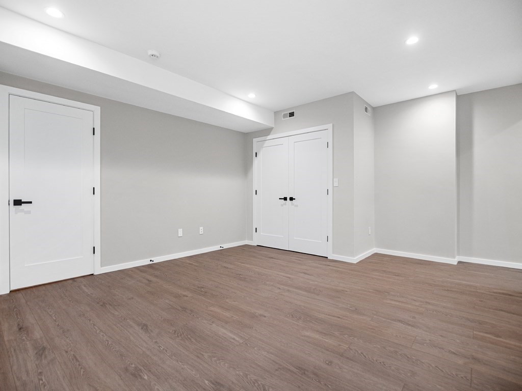 395 Winchester Street