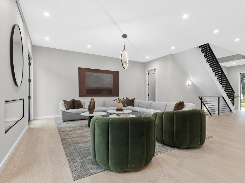 395 Winchester Street