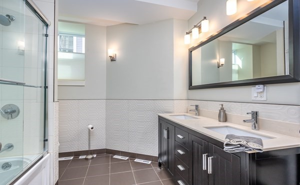 108 Westbourne Ter # 1