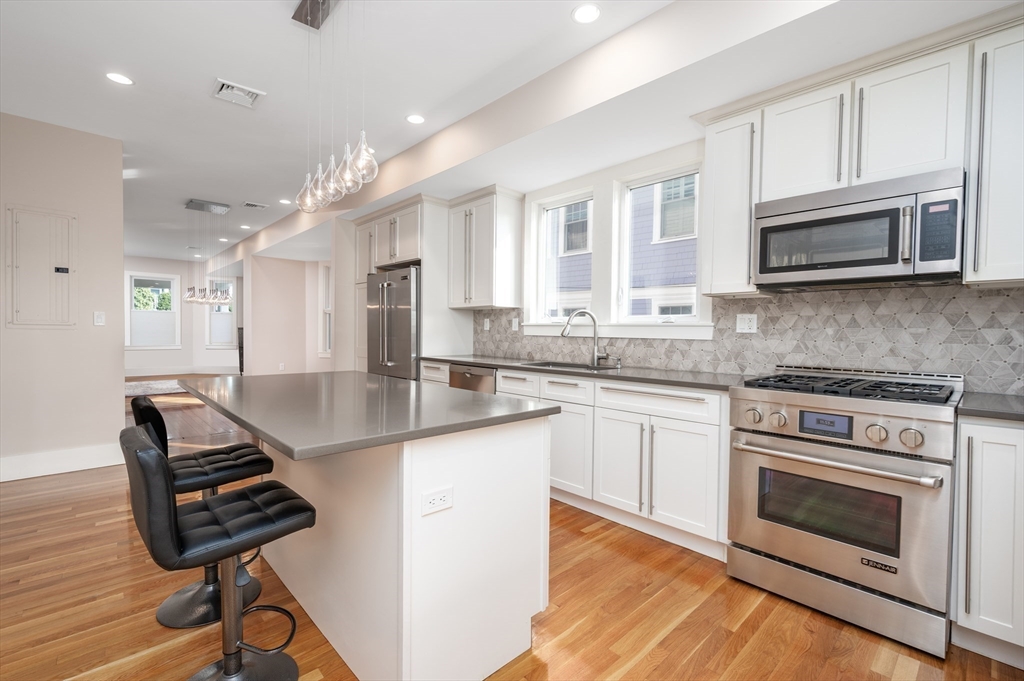 108 Westbourne Ter # 1