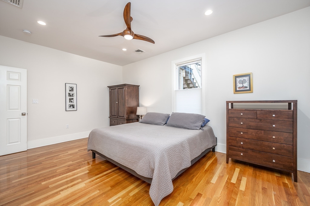 108 Westbourne Ter # 1