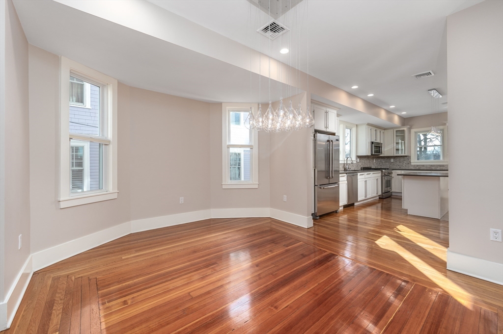 108 Westbourne Ter # 1