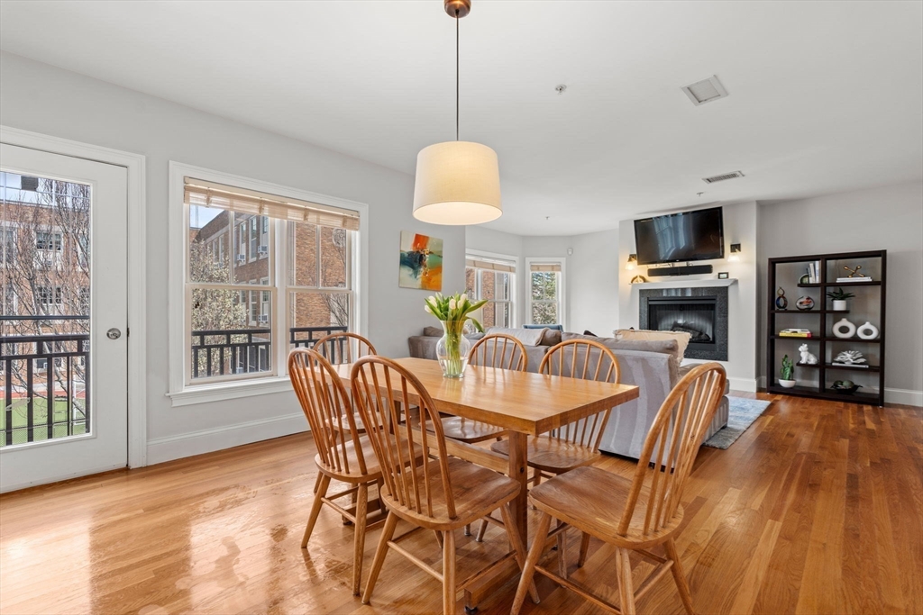 509 Centre St # 8