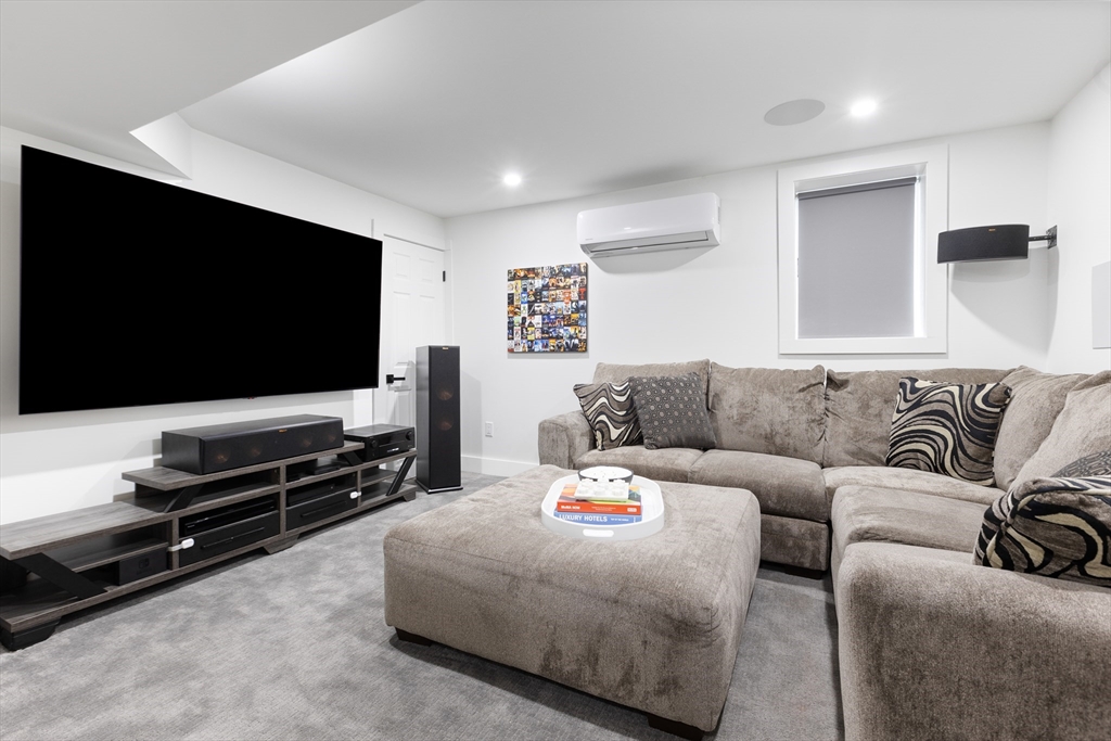 62 Beaufort Ave
