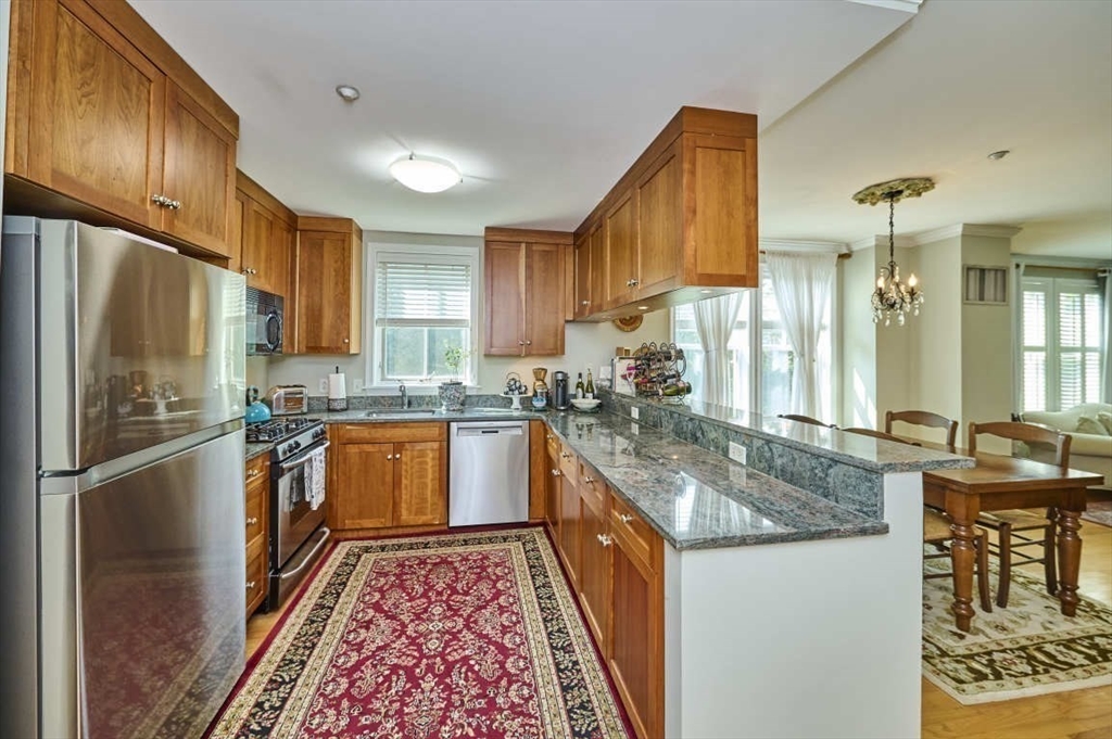 2 Saint Paul St. # 313