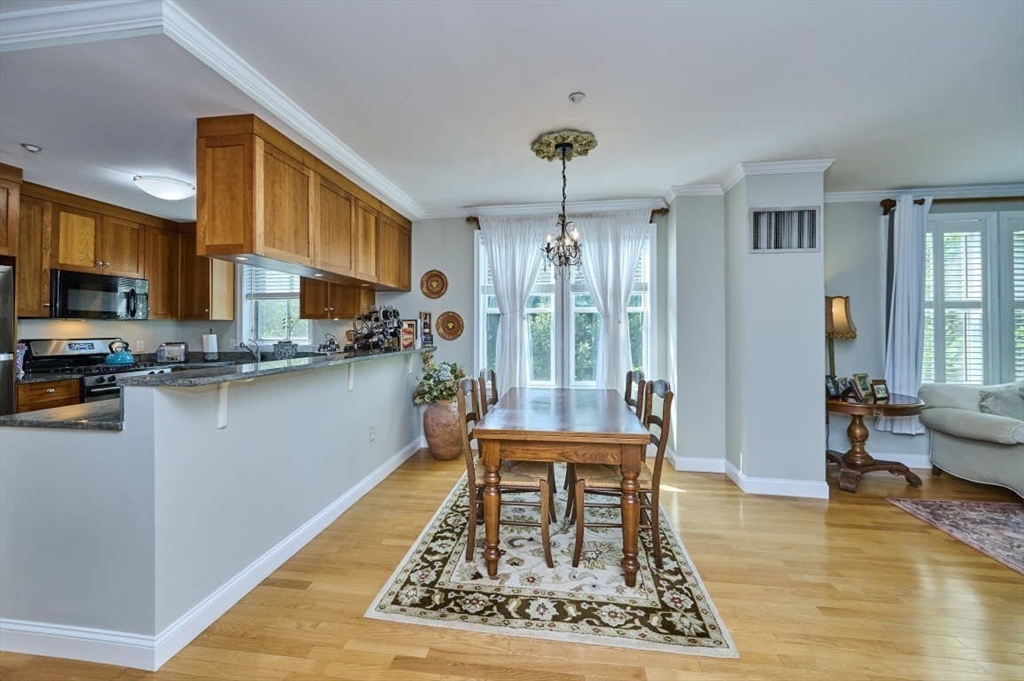 2 Saint Paul St. # 313