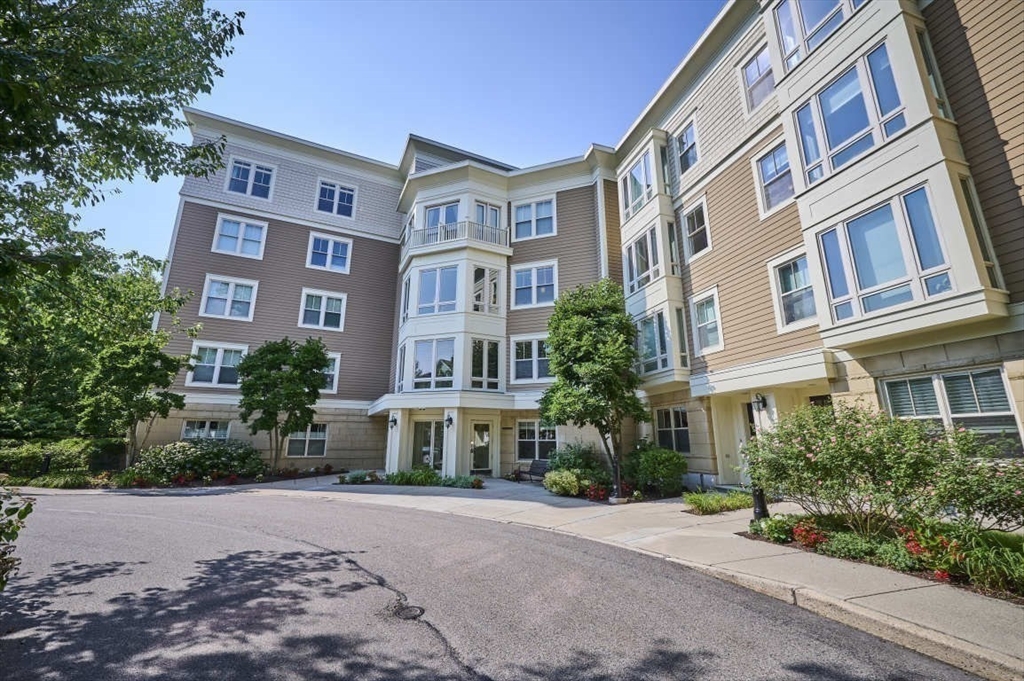 2 Saint Paul St. # 313