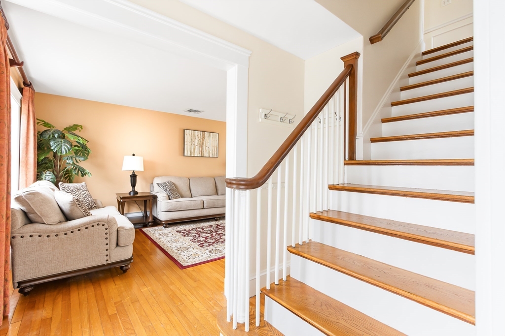 69 Plymouth Rd