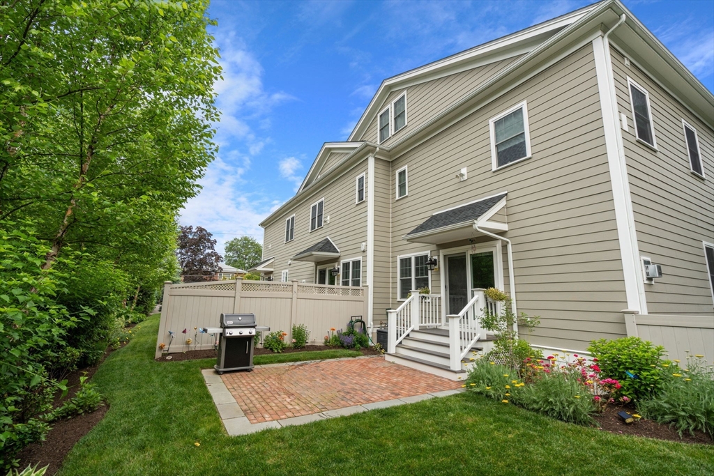 16-26 Dalby Street # 4