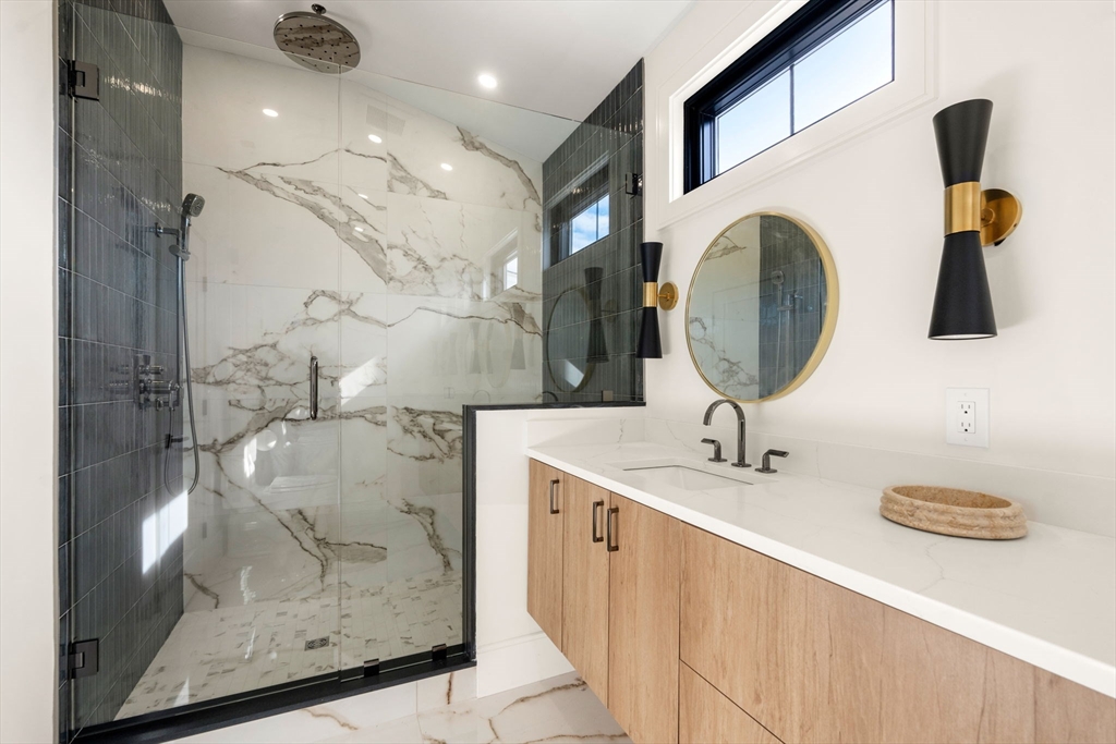 20 Clinton Street # 22