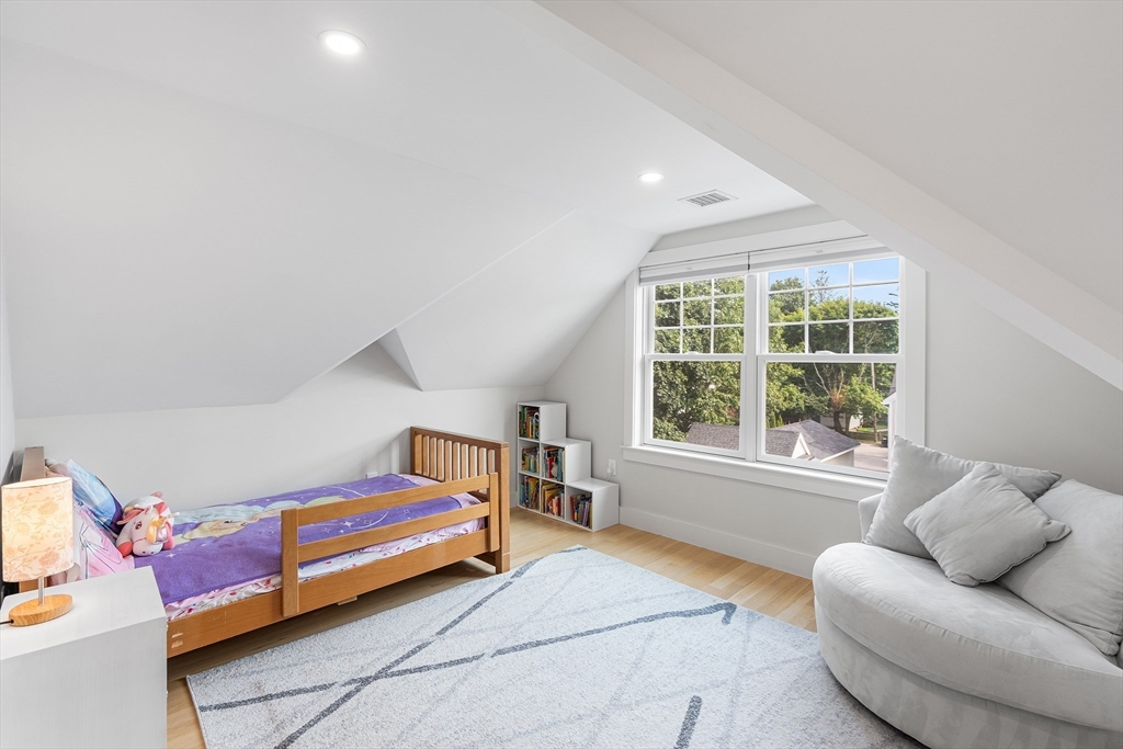638 Webster St # 638