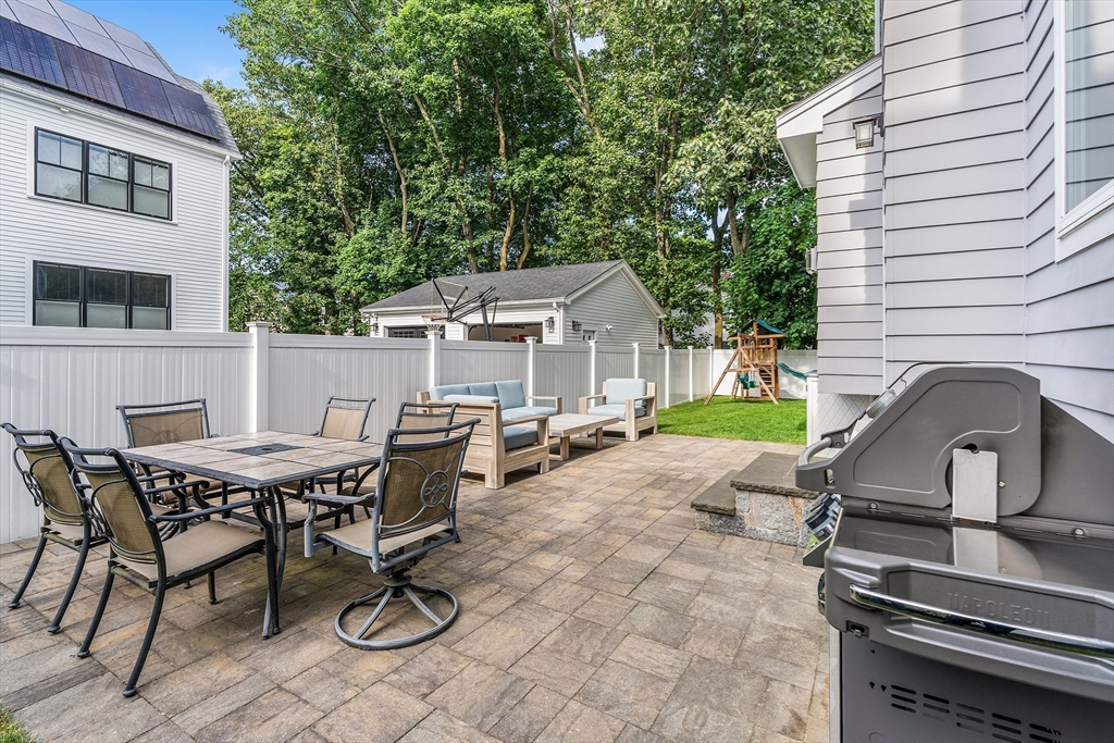 638 Webster St # 638