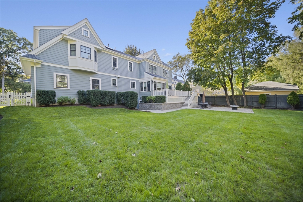 34 Larchmont Avenue