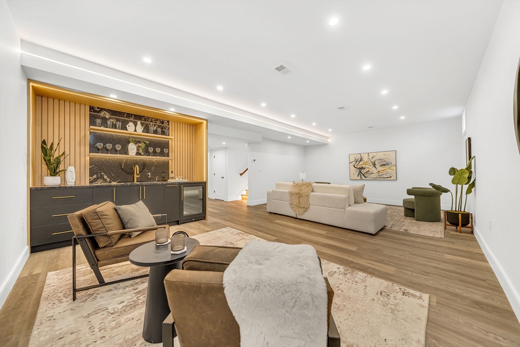 447 Hillside Ave # 447