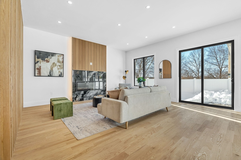 447 Hillside Ave
