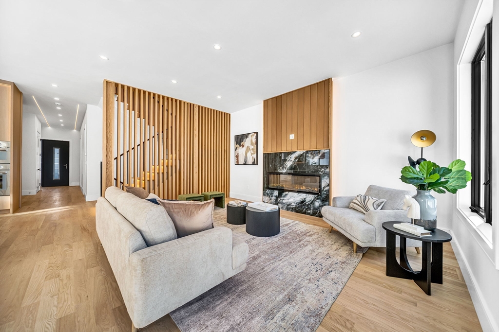 447 Hillside Ave